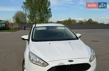 Седан Ford Focus 2015 в Калуше