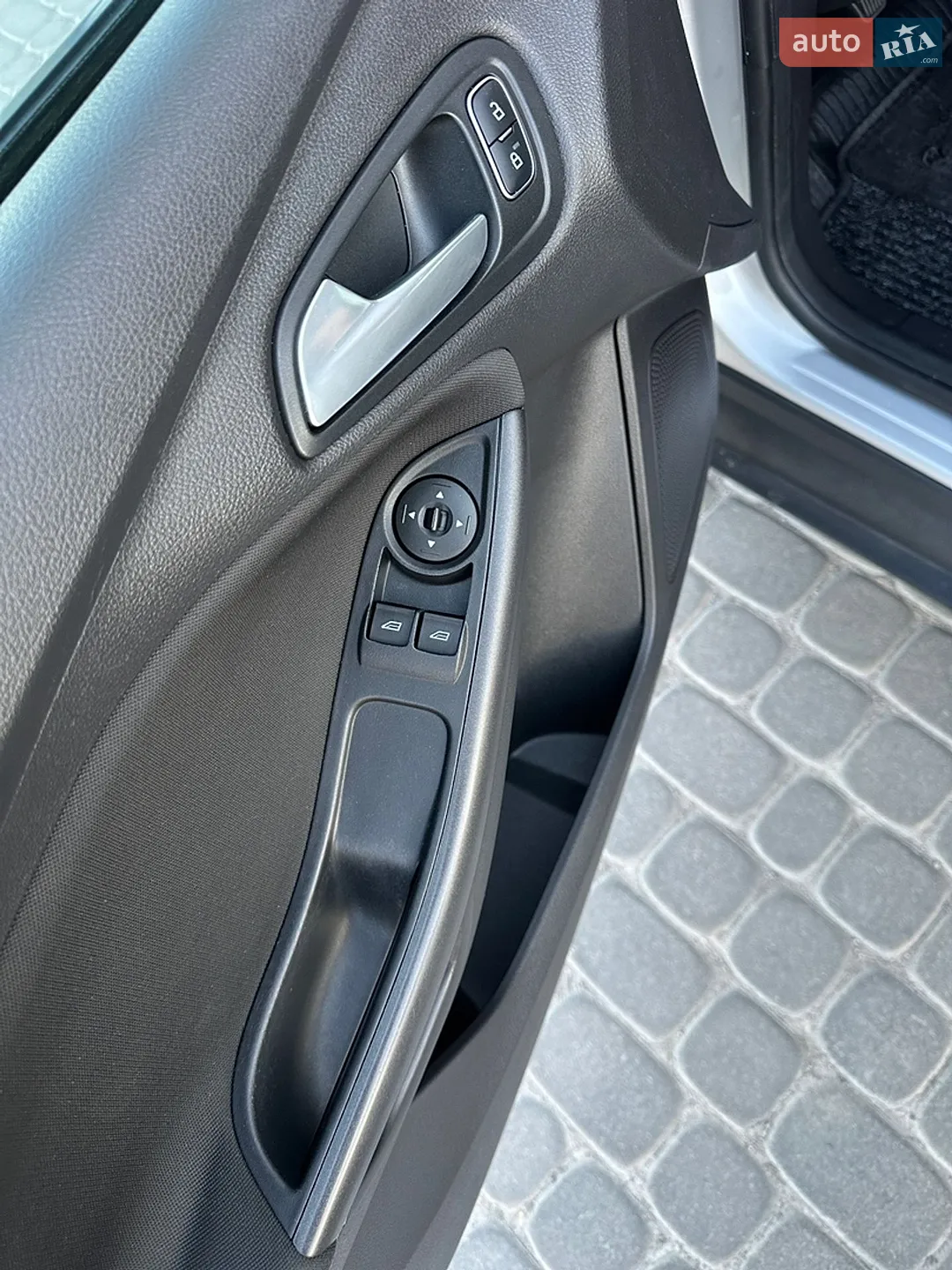 2015 Ford Focus - мініатюра 18