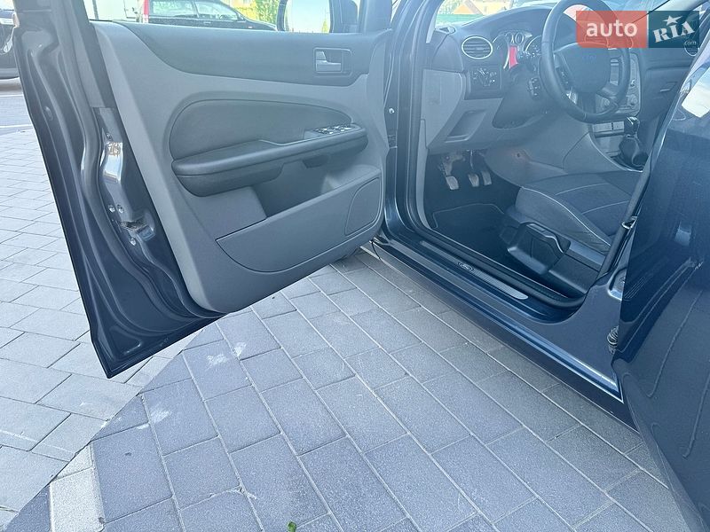 Универсал Ford Focus 2010 в Городке