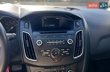 Хетчбек Ford Focus 2015 в Івано-Франківську
