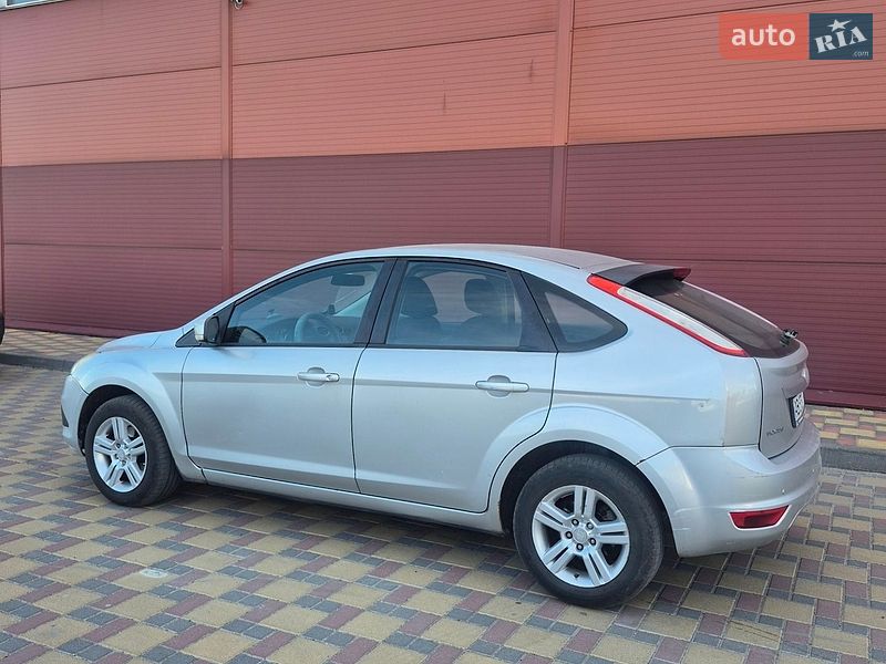 Хэтчбек Ford Focus 2008 в Гайсине