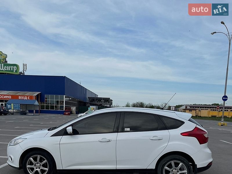 Хэтчбек Ford Focus 2012 в Каменец-Подольском