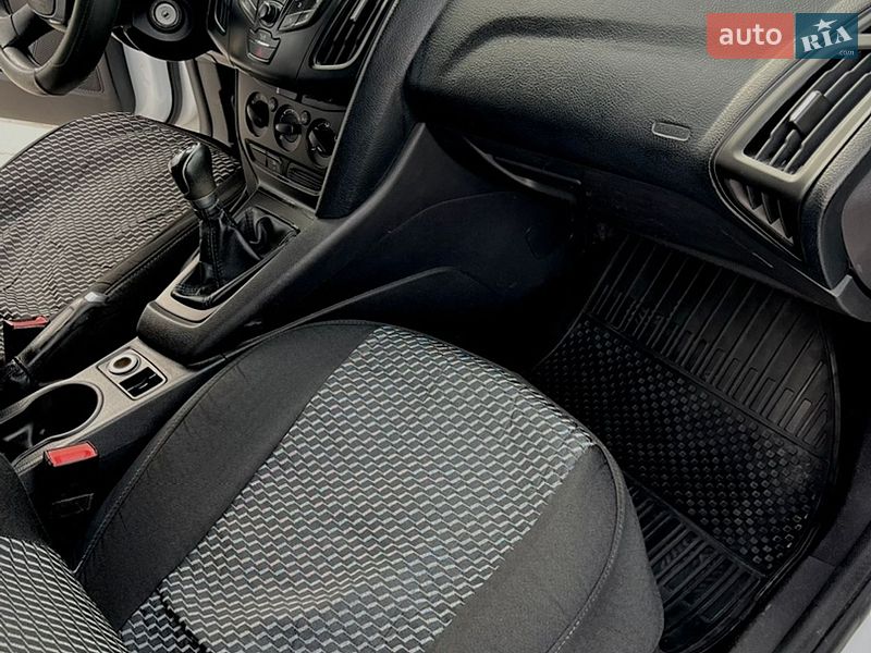 Хэтчбек Ford Focus 2012 в Каменец-Подольском