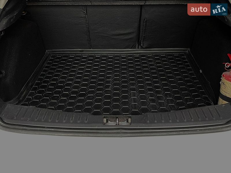 Хэтчбек Ford Focus 2012 в Каменец-Подольском