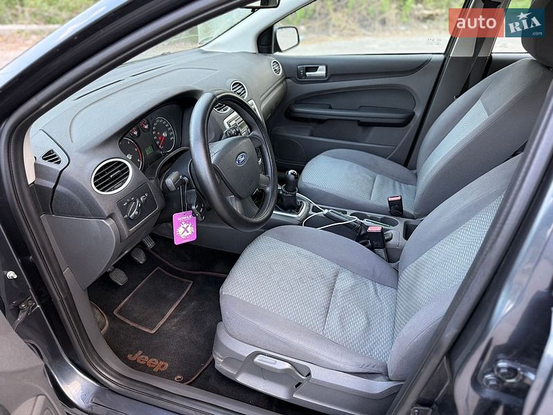 Універсал Ford Focus 2005 в Звягелі