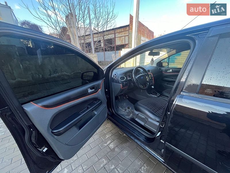 Хетчбек Ford Focus 2007 в Чернівцях
