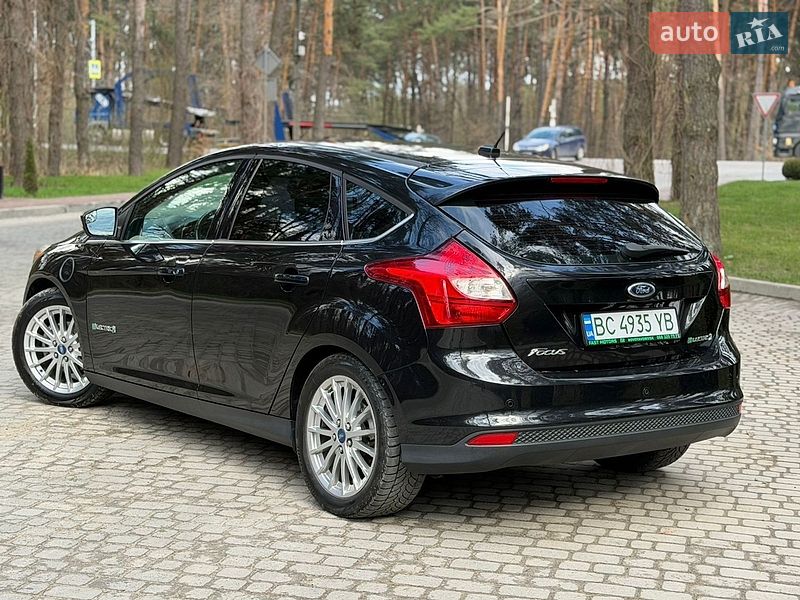 Хетчбек Ford Focus 2012 в Дрогобичі