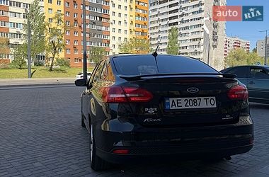 Седан Ford Focus 2015 в Дніпрі