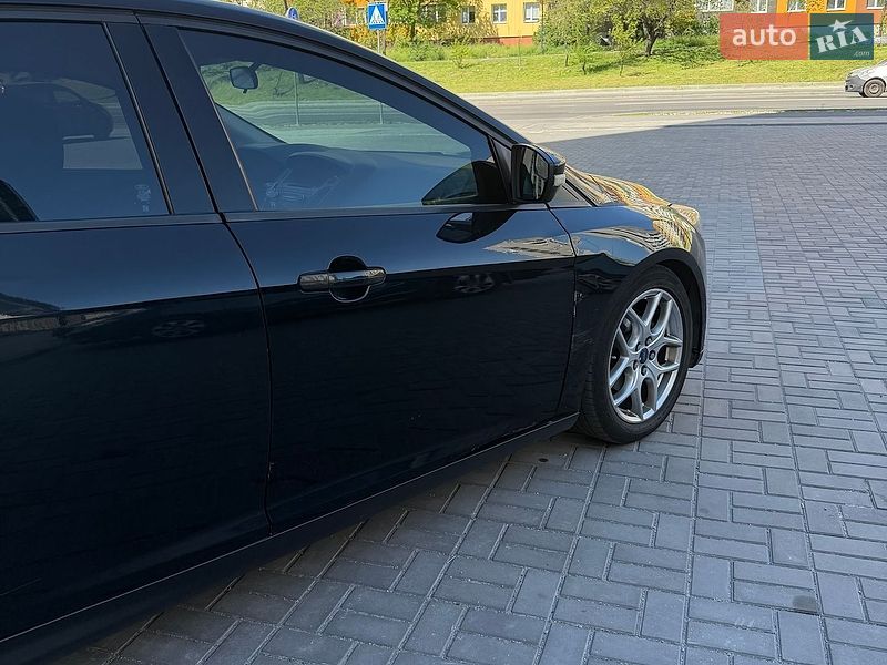 Седан Ford Focus 2015 в Дніпрі
