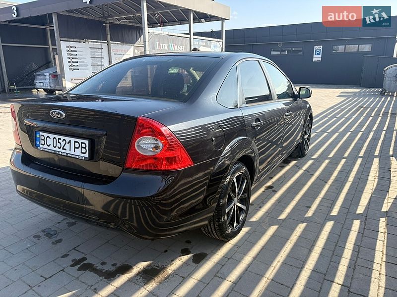 Седан Ford Focus 2011 в Львові
