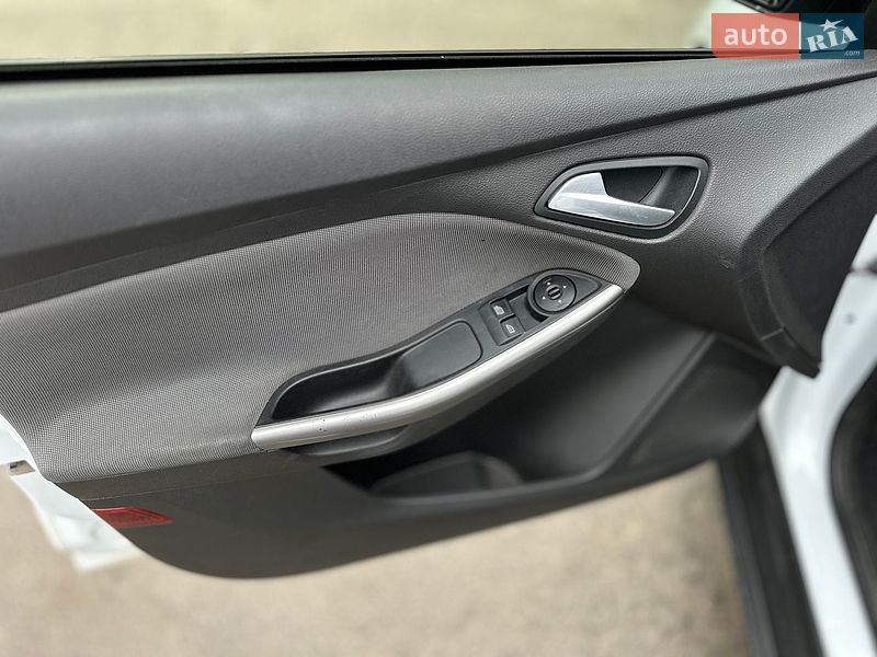 Седан Ford Focus 2013 в Киеве