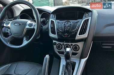 Хэтчбек Ford Focus 2014 в Софиевской Борщаговке