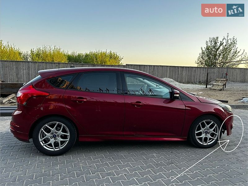 Хэтчбек Ford Focus 2014 в Софиевской Борщаговке