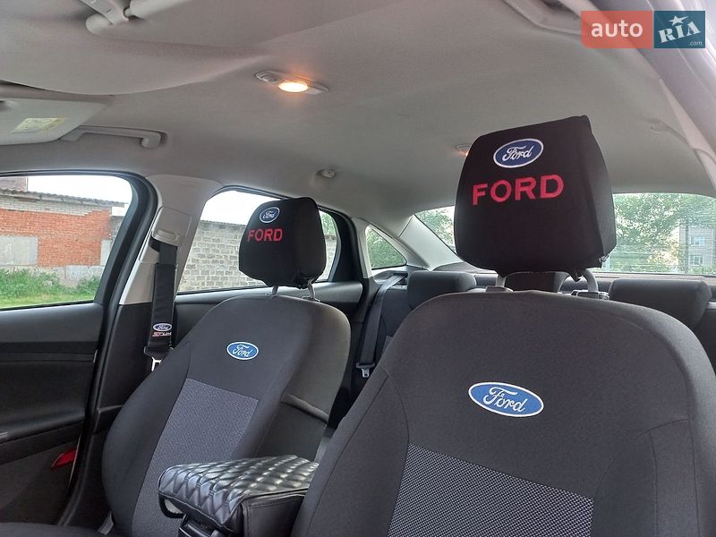 Седан Ford Focus 2016 в Гайсину
