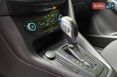 Седан Ford Focus 2016 в Львове