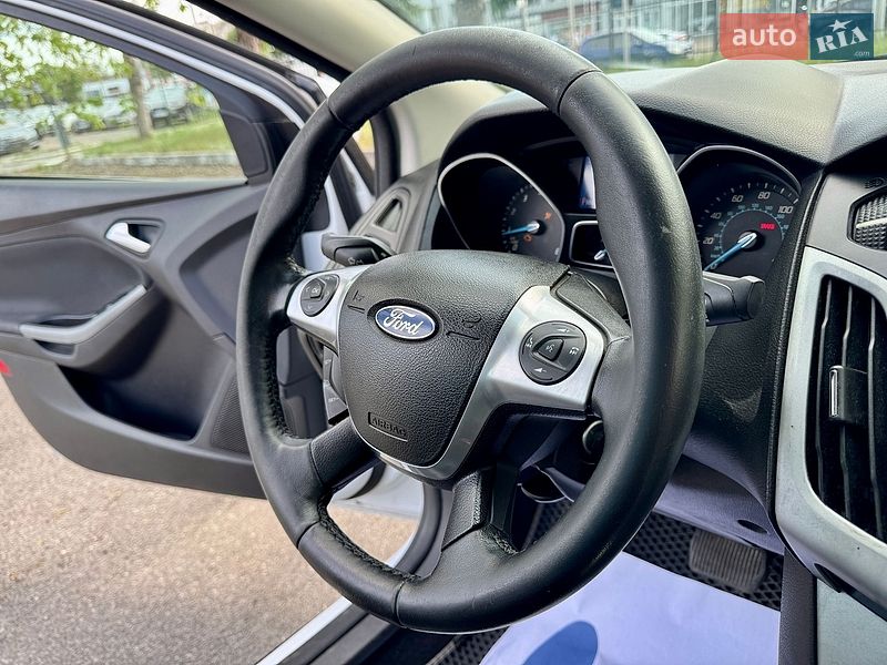 Седан Ford Focus 2014 в Киеве