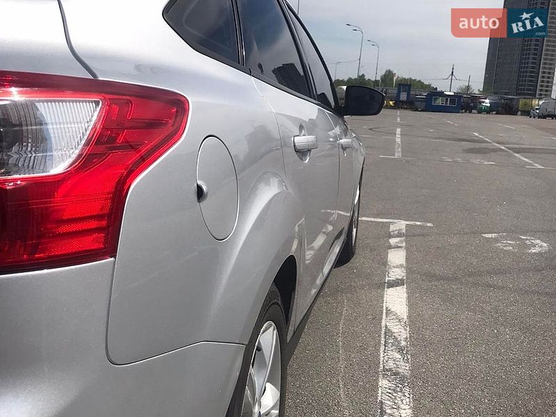 Седан Ford Focus 2013 в Киеве