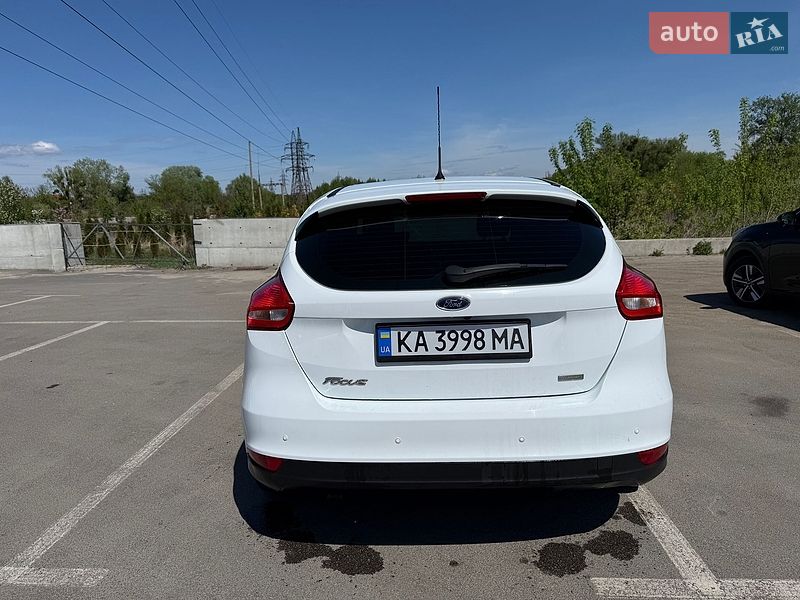 Хэтчбек Ford Focus 2016 в Ирпене