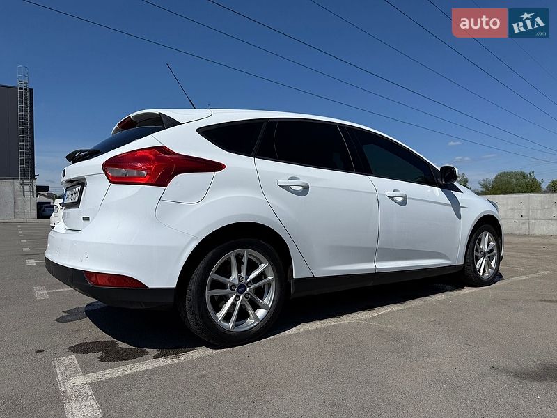 Хэтчбек Ford Focus 2016 в Ирпене