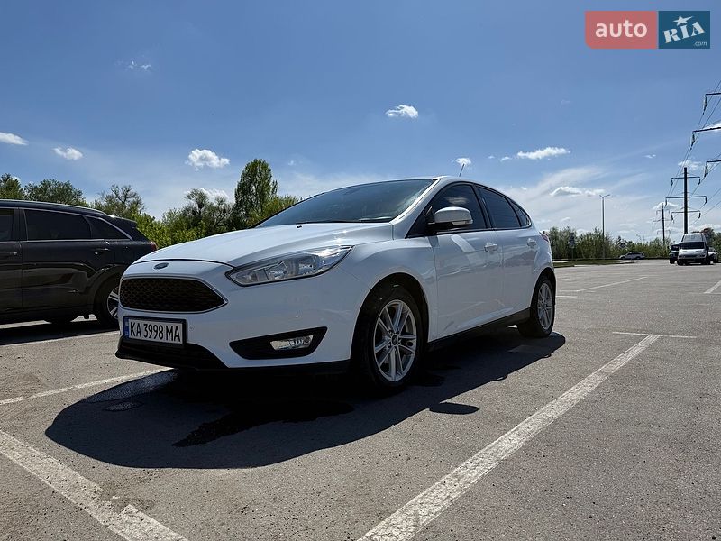 Хэтчбек Ford Focus 2016 в Ирпене