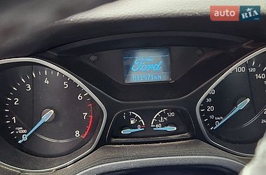 Седан Ford Focus 2017 в Черновцах