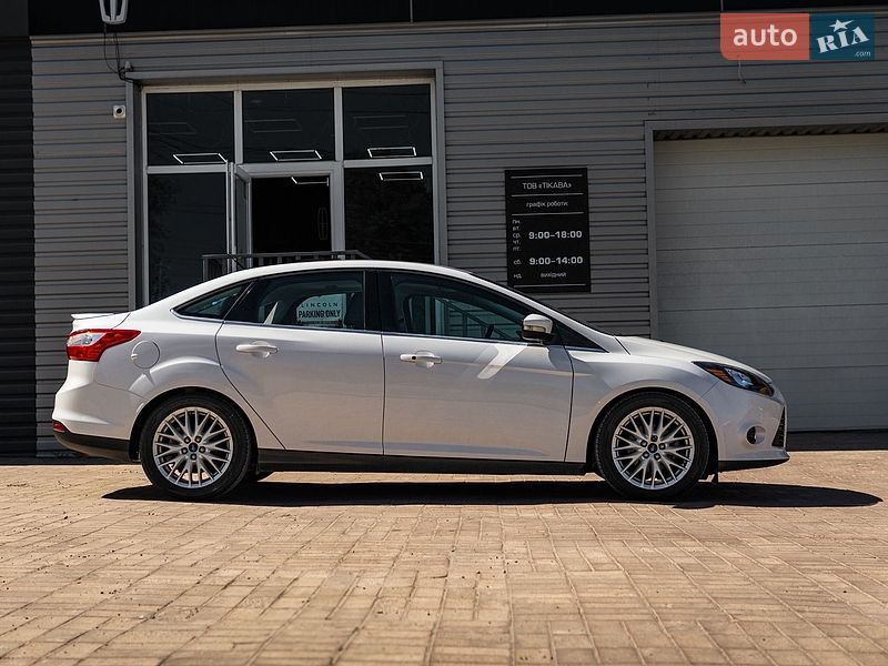 Седан Ford Focus 2014 в Кропивницком