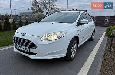 Хэтчбек Ford Focus 2013 в Львове