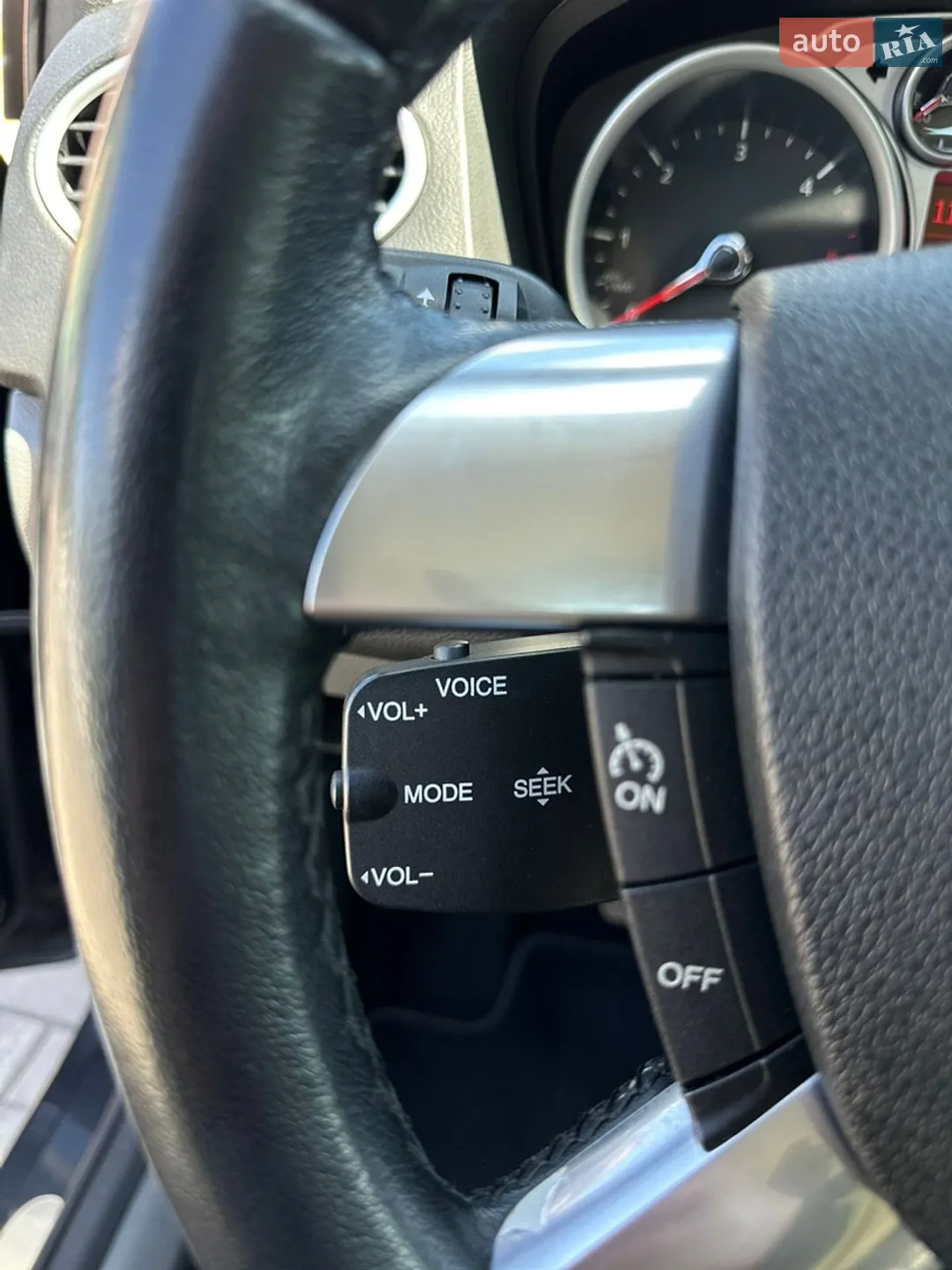 2010 Ford Focus - мініатюра 25