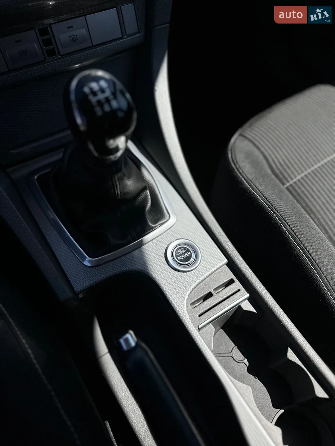2010 Ford Focus - мініатюра 31