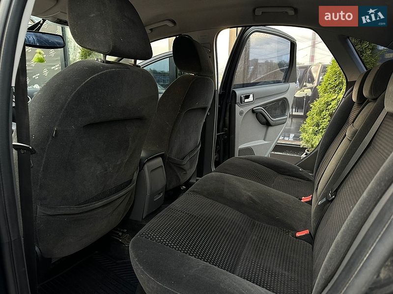 Хэтчбек Ford Focus 2006 в Харькове