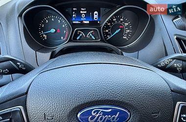Хэтчбек Ford Focus 2016 в Киеве