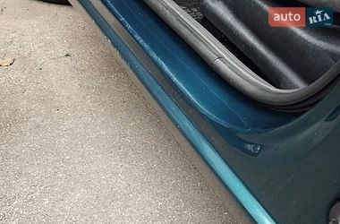 Седан Ford Focus 2004 в Лозовой