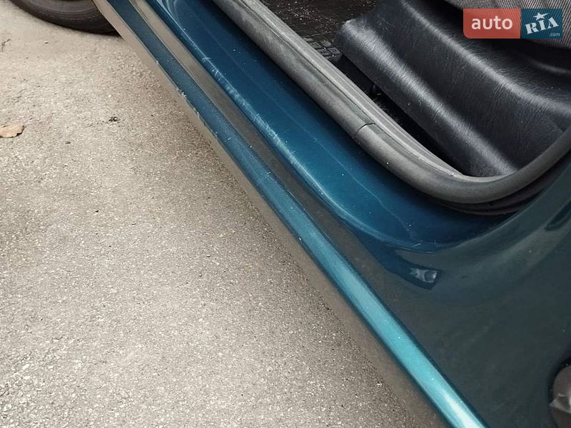 Седан Ford Focus 2004 в Лозовой