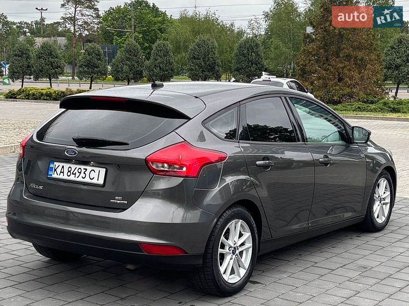 Хэтчбек Ford Focus 2015 в Днепре