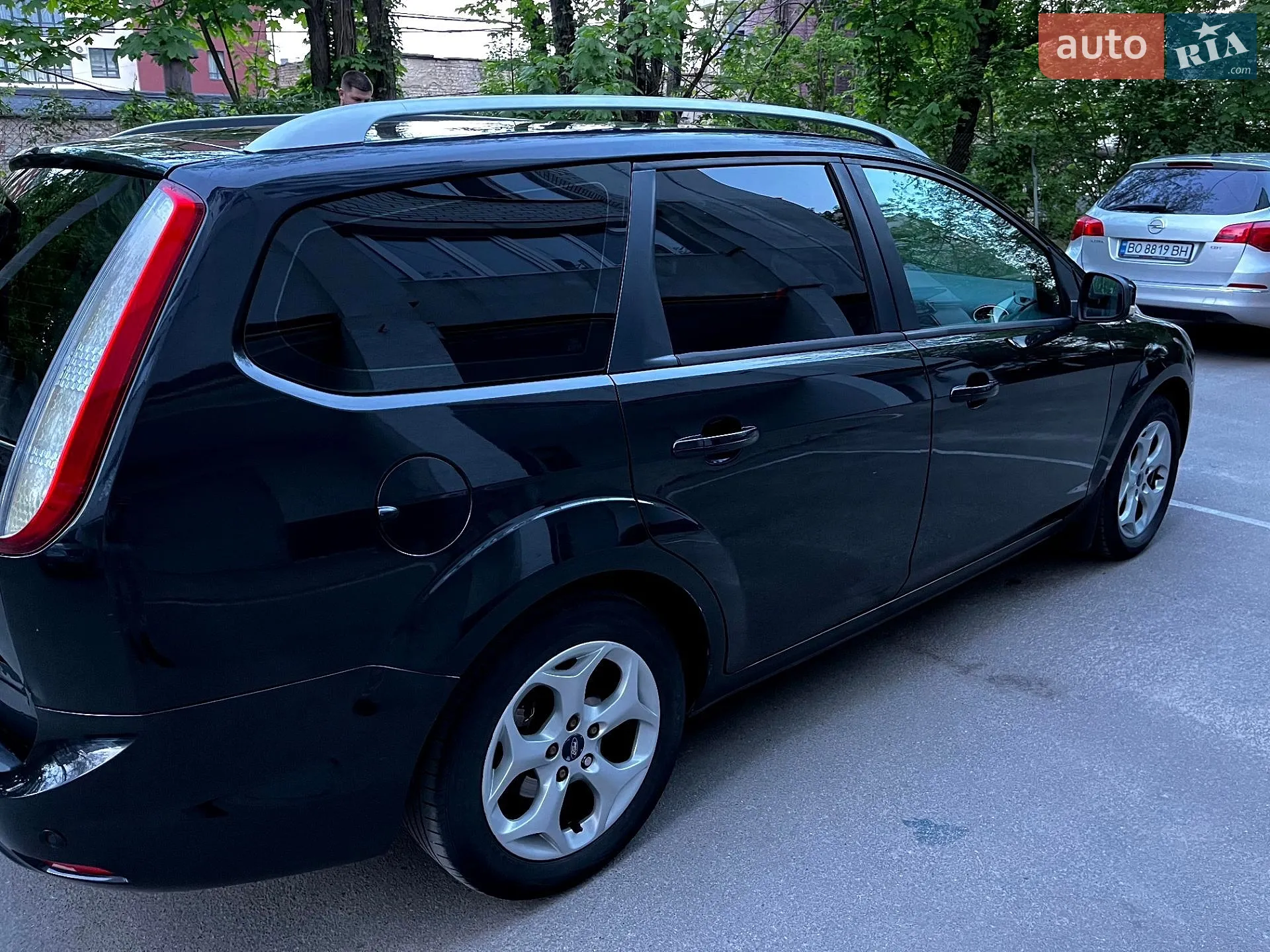 2010 Ford Focus - мініатюра 12