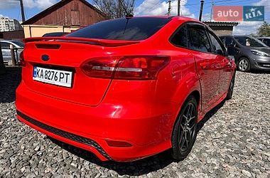 Седан Ford Focus 2015 в Смеле