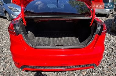 Седан Ford Focus 2015 в Смеле