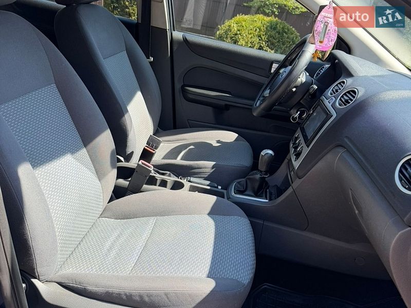 Универсал Ford Focus 2006 в Косове фото 31 Универсал Ford Focus 2006 в Косове