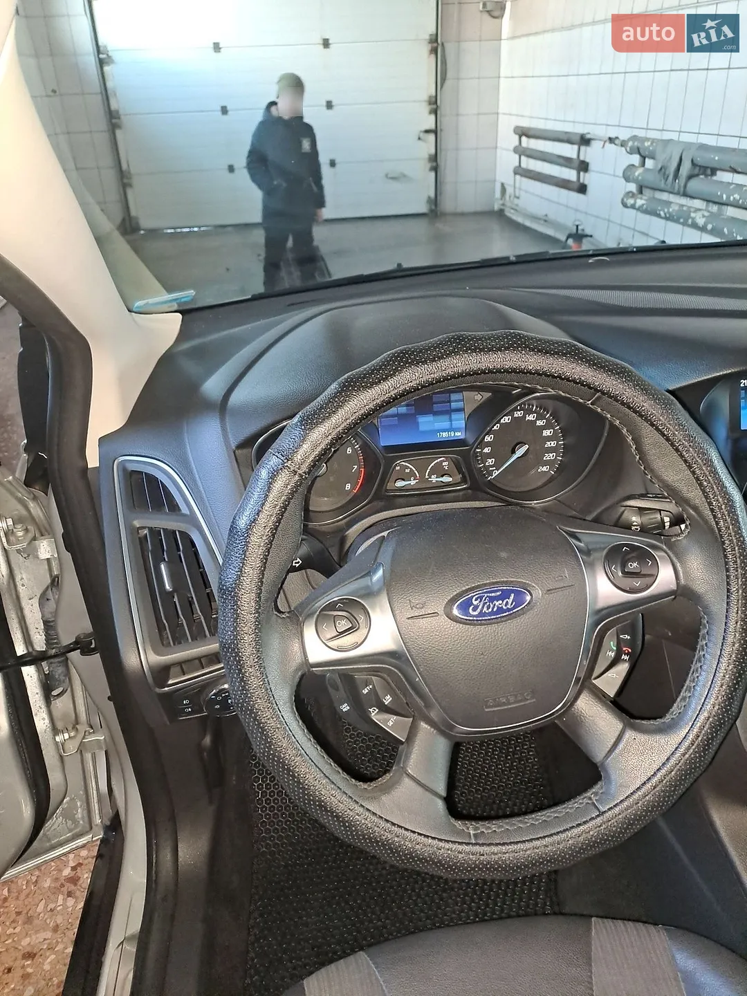 2011 Ford Focus - мініатюра 2