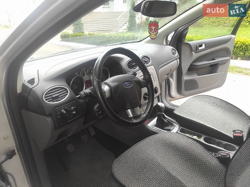 Хетчбек Ford Focus 2009 в Чернівцях