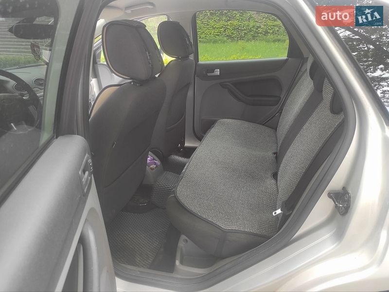 Хетчбек Ford Focus 2009 в Чернівцях