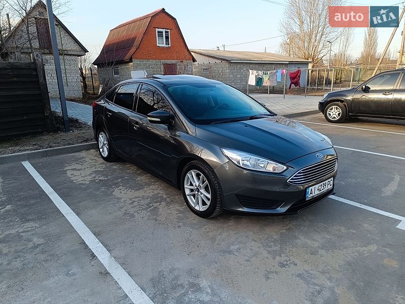 Седан Ford Focus 2015 в Бородянке
