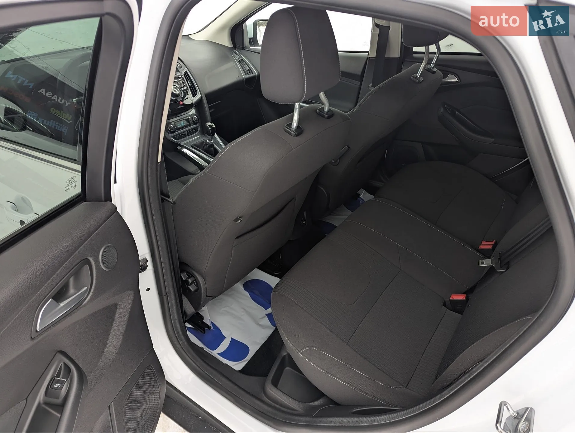 2011 Ford Focus - мініатюра 14