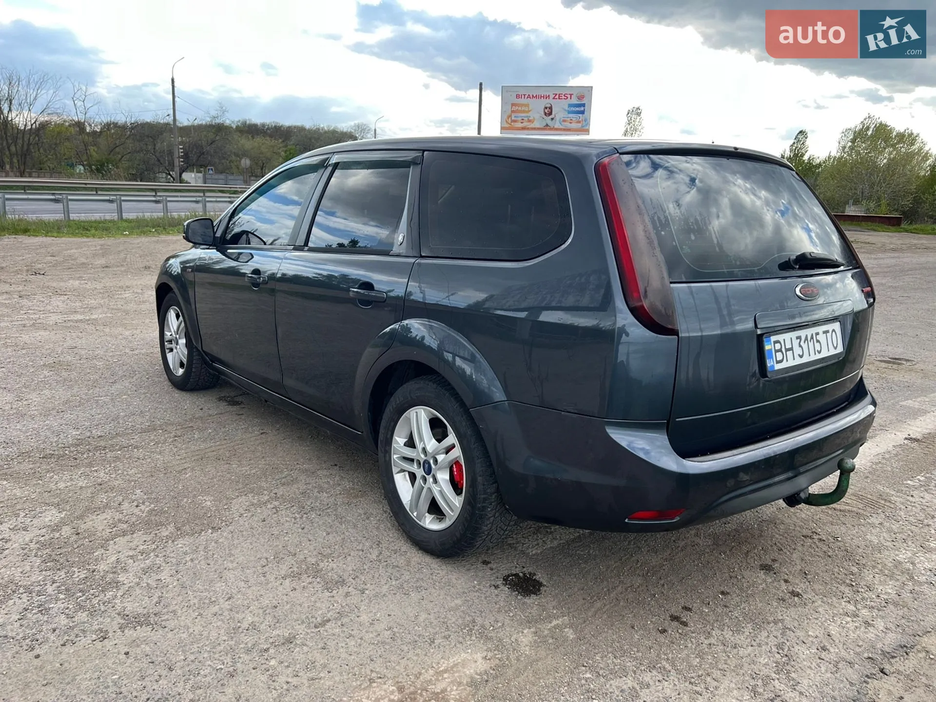 2010 Ford Focus - мініатюра 4