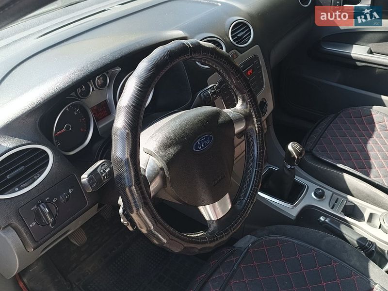 Седан Ford Focus 2010 в Киеве