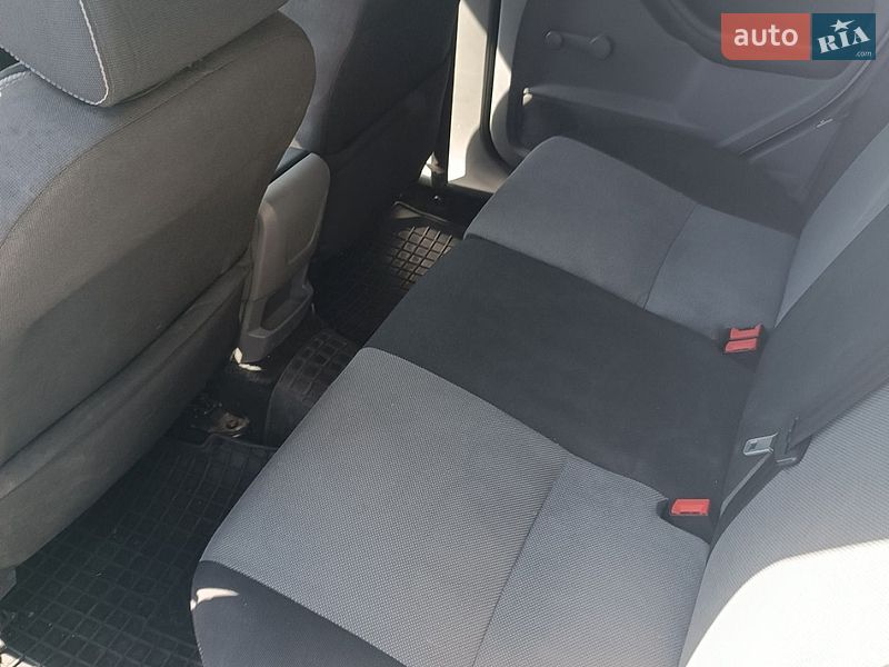 Седан Ford Focus 2010 в Киеве