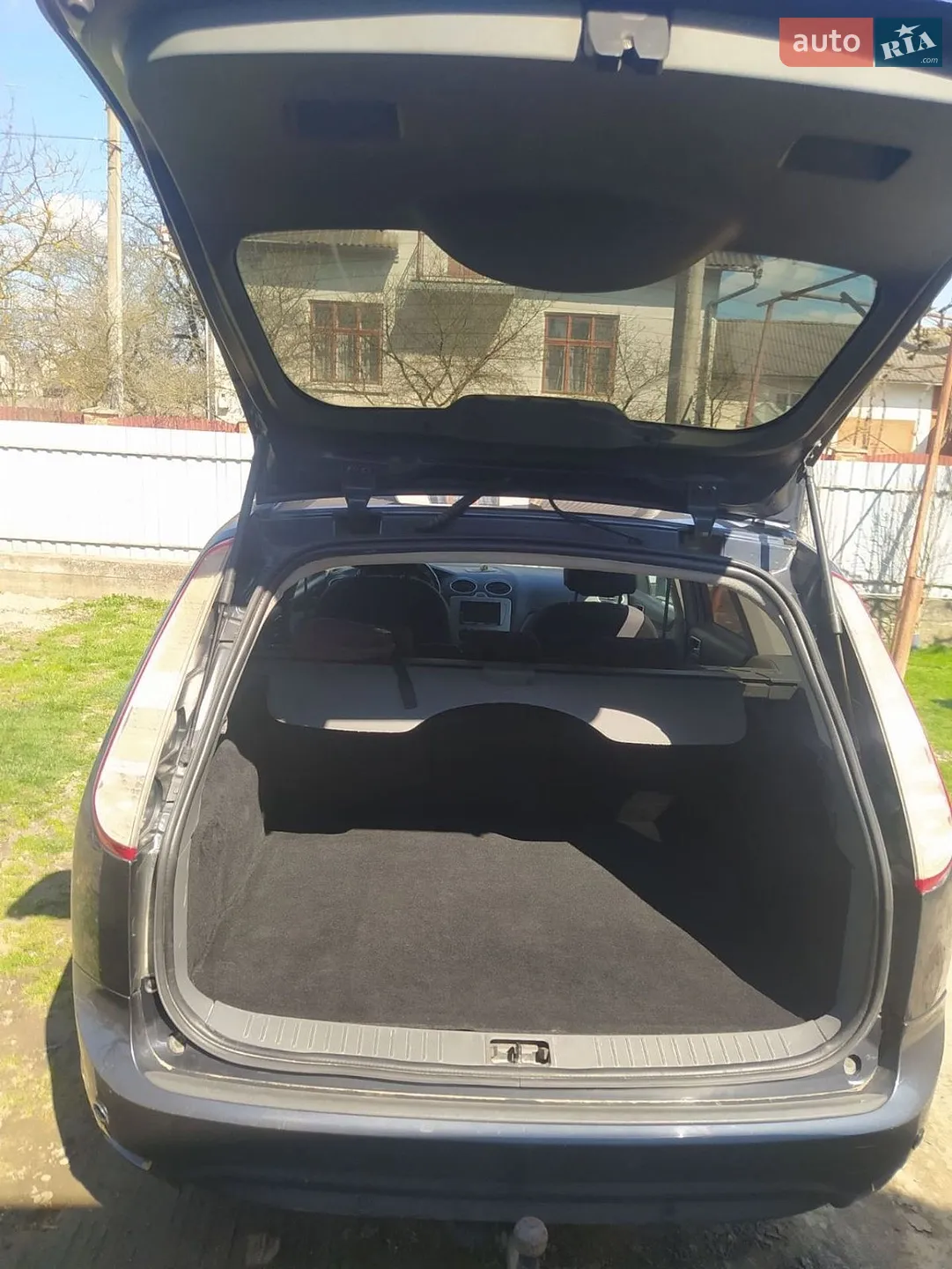 2010 Ford Focus - мініатюра 25