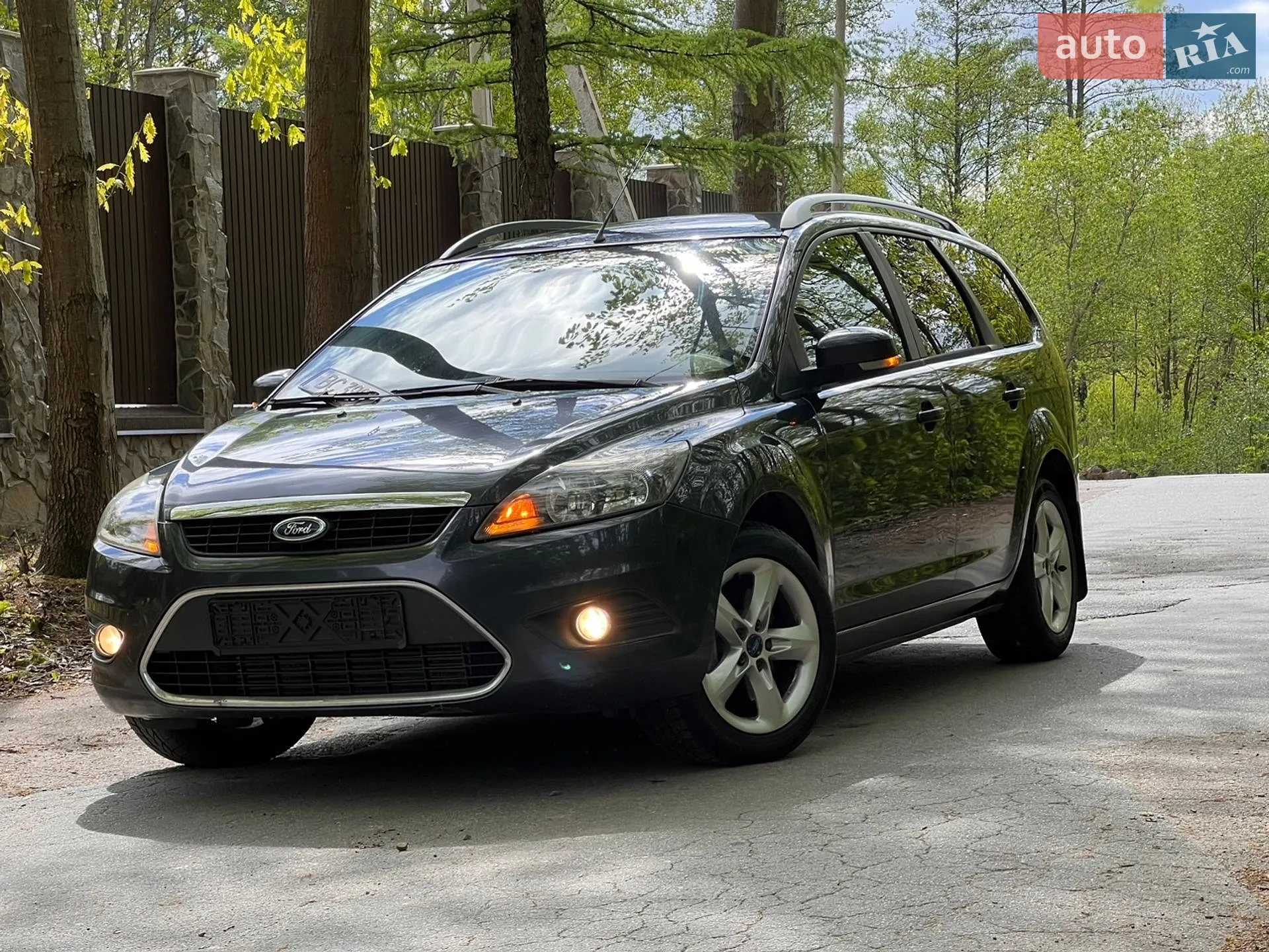 2010 Ford Focus - мініатюра 9