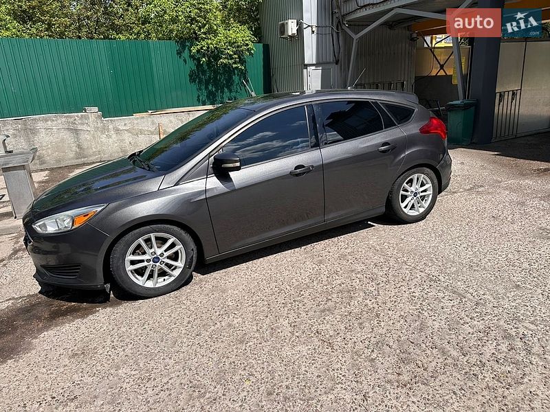 Хэтчбек Ford Focus 2015 в Киеве