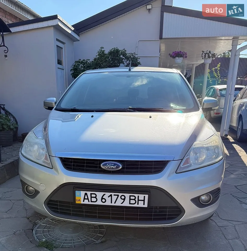 2010 Ford Focus - мініатюра 21